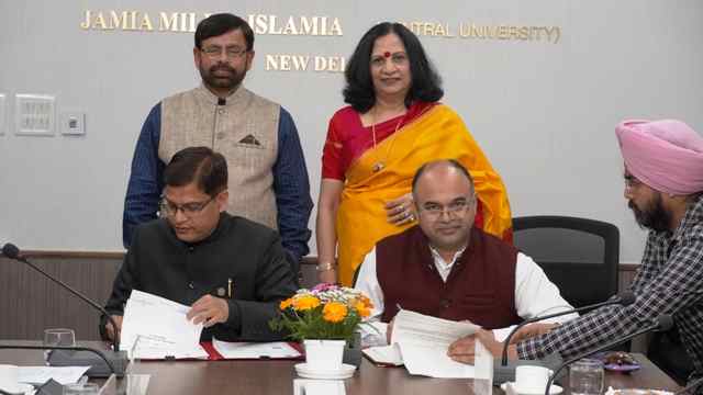 Jamia Millia Islamia and Dr. B. R. Ambedkar University Delhi Sign MoU for Academic Collaboration