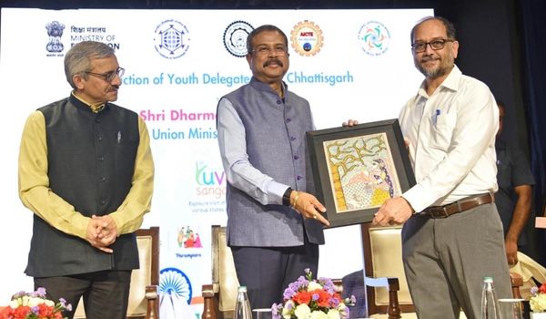 Yuva Sangam Phase VI: Pradhan Meets Chhattisgarh Delegates in Delhi 2026