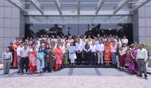 AICTE Joins ‘Ek Ped Maa Ke Naam’ to Inspire a Greener Future