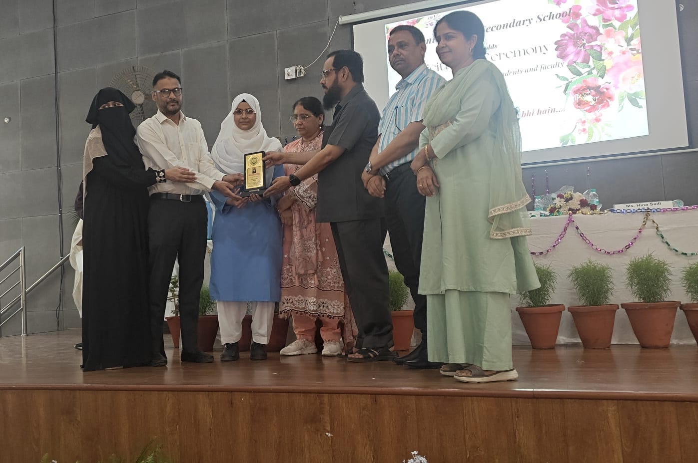 Jamia Senior Secondary School felicitates achievers among student and teachers