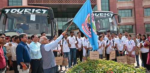 CUH Vice Chancellor flags off YuvaSangam contingent