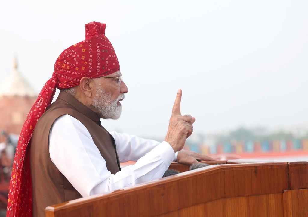 PM Modi Announces Free Online Coaching for Youth, AI Training