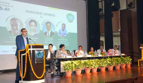 IIM Lucknow Welcomes First BS AI and Business Analytics Batch