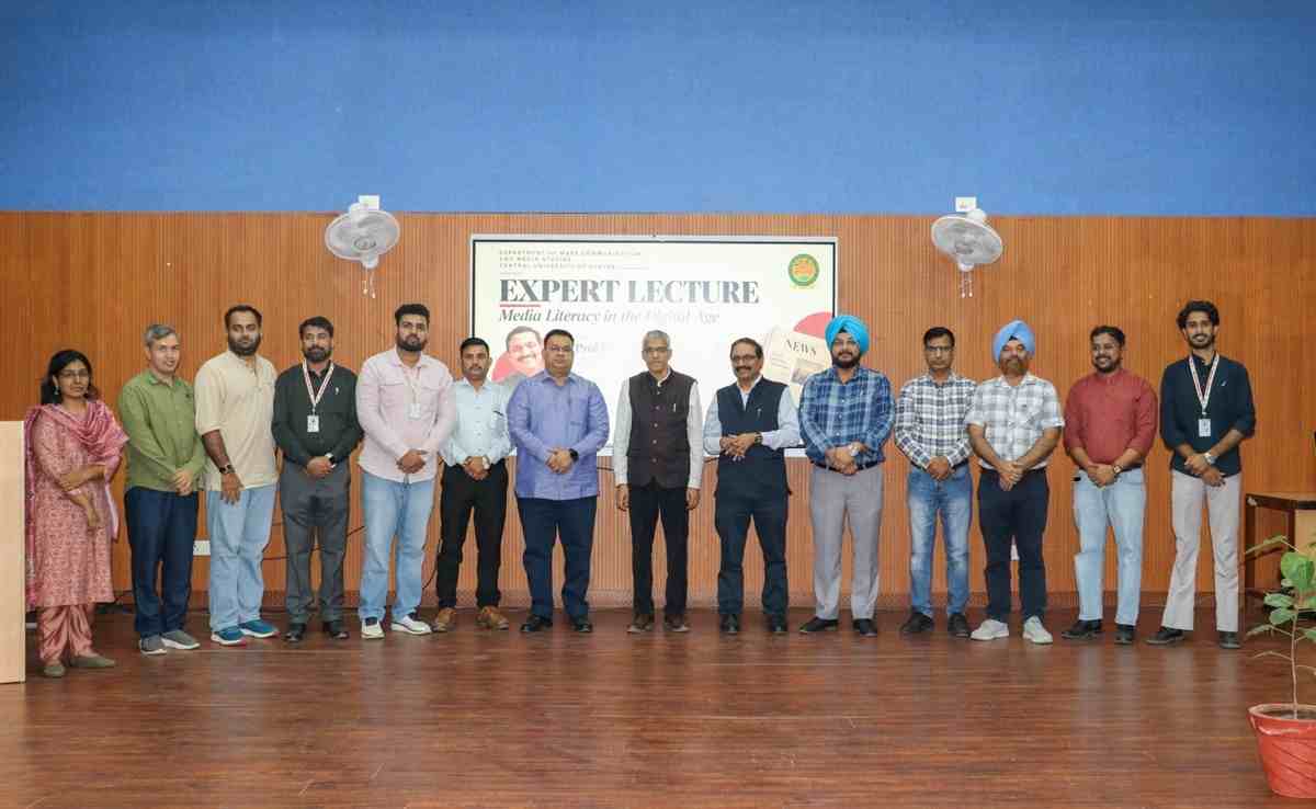 Central University of Punjab Hosts Expert Lecture on Media Literacy in the Digital Age